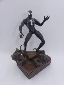 Marvel Select Diamond Web of Spider-Man 2005 6" Figure with Gargoyle Base - Picture 1 of 10