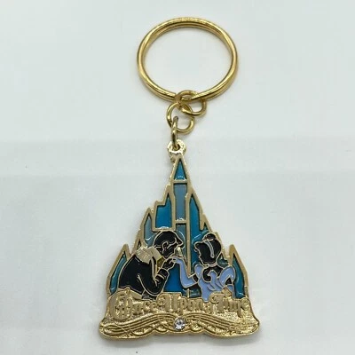 东京迪士尼度假区 TDL Once Upon A TIme 钥匙链 CInderella & Charming — 第 1/3 张图片