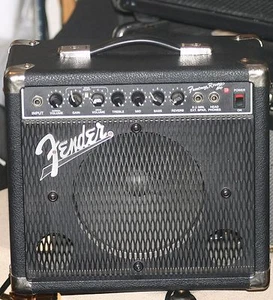 Fender Frontman Electric Guitar Amplifier. Or small PA system! w/FREE NEW mic! - Picture 1 of 6