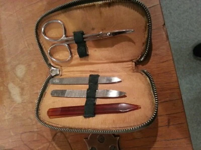 Maniküre Set Lederetui 50 er Jahre 4 teilig Shabby Vintage alt - Bild 1 von 4