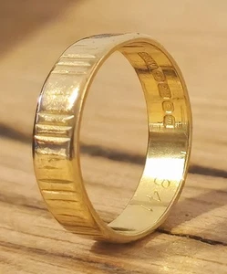 22ct Gold Wedding Band Ring - Picture 1 of 5