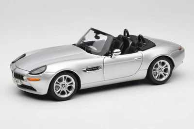80432411551 BMW Z8 E52 Cabriolet Silver Kyosho 1:18 - Image 1 of 4