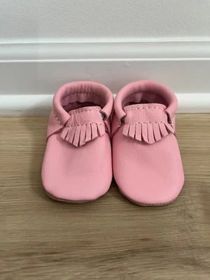 СВЕЖЕСОБРАННЫЕ розовые мокасины размер 2 для девочки - Изображение 1 из 4