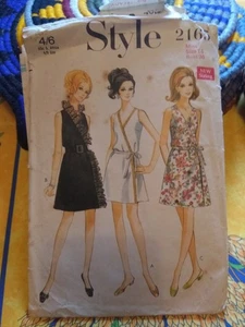 Vintage Wrap Dress pattern 1970 Style 2165 - Picture 1 of 1