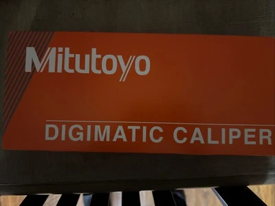 Pinza Digimatic Mitutoyo 500-172-30, rango 0-8"/0-200 mm, .0005"/.01 mm  Foto 1 de 4