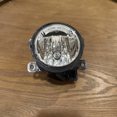 Jeep Compass 2017-2021 parachoques delantero derecho lado izquierdo antiniebla OEM Valeo 89211690 Foto 1 de 3