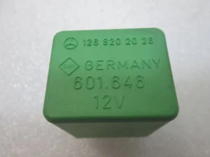 90-02 MERCEDES R129 SL600 SL320 SL500 MULTI PURPOSE RELAY OEM 1268202026 - Picture 1 of 3