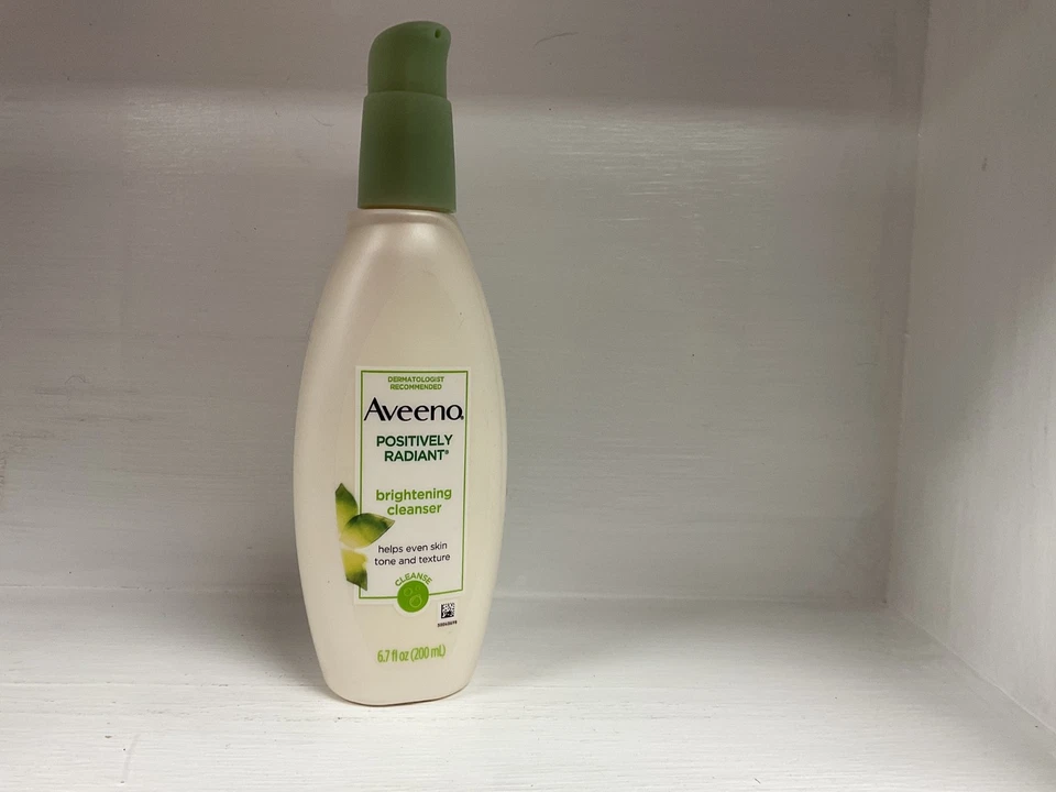 Limpiador iluminador radiante positivo Aveeno 6,7 OZ original muy buen estado Foto 1 de 1