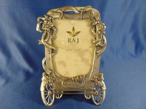Wedding Picture frame Just Married carriage silver metal photo art 3 1/2" x 5 - Picture 1 of 5