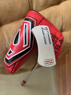 Bettinardi 7 303 SS Studio Stock 34”Putter/HC Mint.  - Image 1 of 4