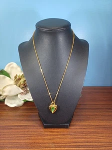 Avon Necklace Peridot Green Teardrop Goldentone Rhinestone Heart Beautiful  - Picture 1 of 9