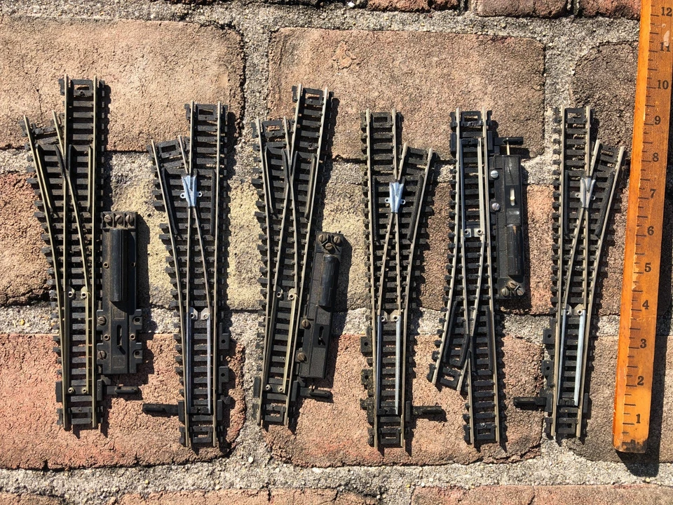 6 ATLAS HO Scale 9" Nickel Silver Tracks Switch Turnout #4 - Image 1 of 4