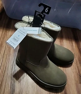 Time and Tru Damen kuschelige Echtleder Stiefel Größe 6 olivgrün - Bild 1 von 4