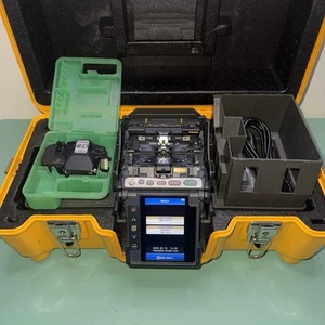 Fujikura 70R Ribbon Fusion Splicer w/ HJS-02 & Ct-30 Kit - 2000 Arcs - Picture 1 of 7