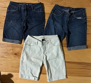 Apt 9 Women’s Bermuda Shorts Size 4 | Lot of 3 Denim Blue Jean Rolled Cuff EUC - Picture 1 of 6