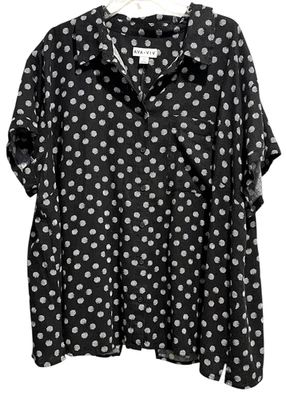 Blusa Costera Ava & Viv Top Talla 2X Negra Estampado Con Capucha Abotonada Nueva con Etiquetas Foto 1 de 4