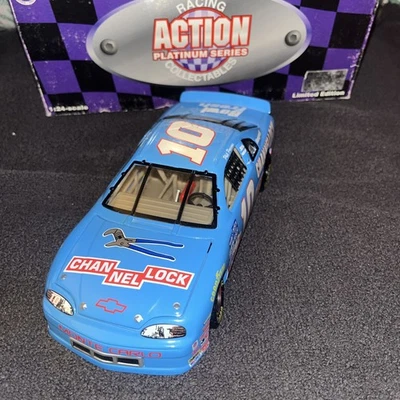 PHIL PARSONS 1997 CHEVY MONTE CARLO CHANNELLOCK TOOLS PLATINUM 1/24 1/3500 - Image 1 of 4