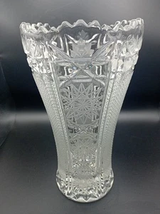 Vintage Vase Hand Cut Lead Crystal Glass 8 Ins 4.4 Pds Lattice Stars Ruffles - Picture 1 of 14