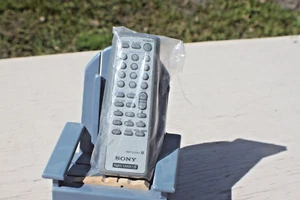 SONY - REMOTE CONTROL - MODEL RMT-CS38A - RADIO CASSETTE -TESTED - Picture 1 of 3