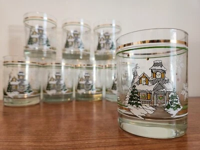 VINTAGE "CHRISTMAS HOUSE" GREEN/GOLD HOLIDAY OLD FASHION ROCKS GLASSES SET OF 8 - Image 1 of 4