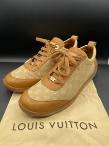 Louis Vuitton Camel LV Monogram scarpe da ginnastica stringate pelle e tessuto donna 8,5 - Foto 1 di 7