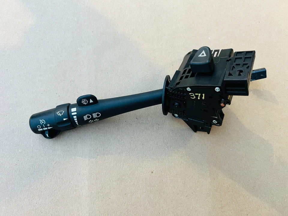 Chevrolet Silverado 1500 2007 clásico V8 intermitente e interruptor de control del limpiaparabrisas OEM Foto 1 de 4