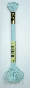 DMC Light Effects Thread E747 BABY BLUE Embroidery Floss, 8m Skein - Imagen 1 de 2