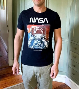 NASA Moon Explorer Shirt Medium Men Black Slim Fit Hyper Space Tee - Picture 1 of 11