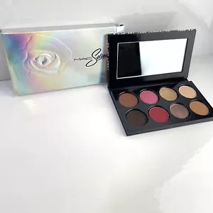 MAC Selena La Reina Eye Shadow ME SIENTO MUY EXCITED Eyeshadow Palette NIB - Picture 1 of 7