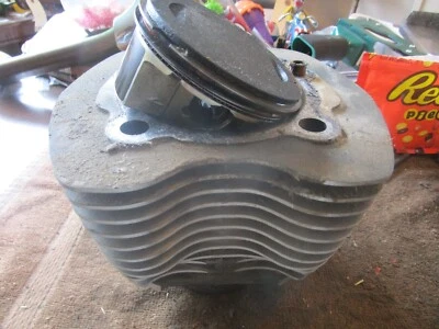 Harley-Davidson Tri Glide 2013 cilindro trasero jarra barril pistón Foto 1 de 4