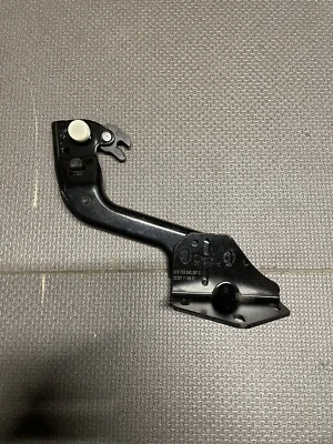 Vw Crafter Genuine 2017 Side Sliding Door Roller Guide Left Lower  7C0843397C - Image 1 of 4