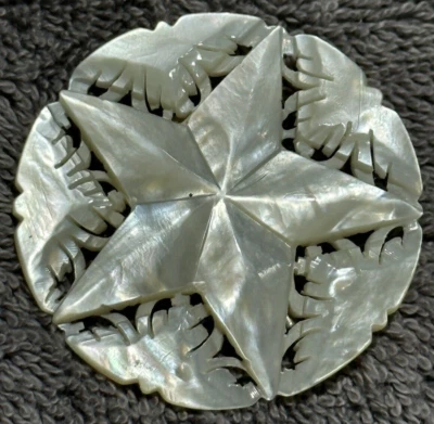 Mother Of Pearl Shell Carved Bethlehem Star Brooch Pin 2” Vintage - Image 1 of 4