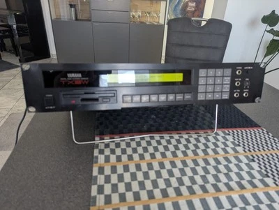 Yamaha TX16W Vintage 12 Bit Sampler Legend - Image 1 of 4