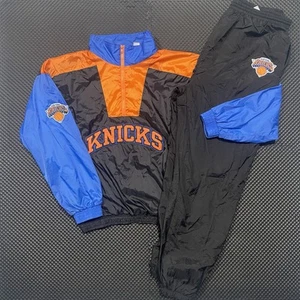 New York Knicks Vintage 90s Unique Sports Generation Windbreaker w/ Pants Combo - Picture 1 of 9