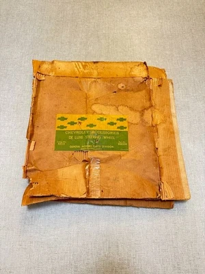 Chevrolet Deluxe 1949-50 accesorio volante caja de envío 986306 SCTA DE COLECCIÓN Foto 1 de 4