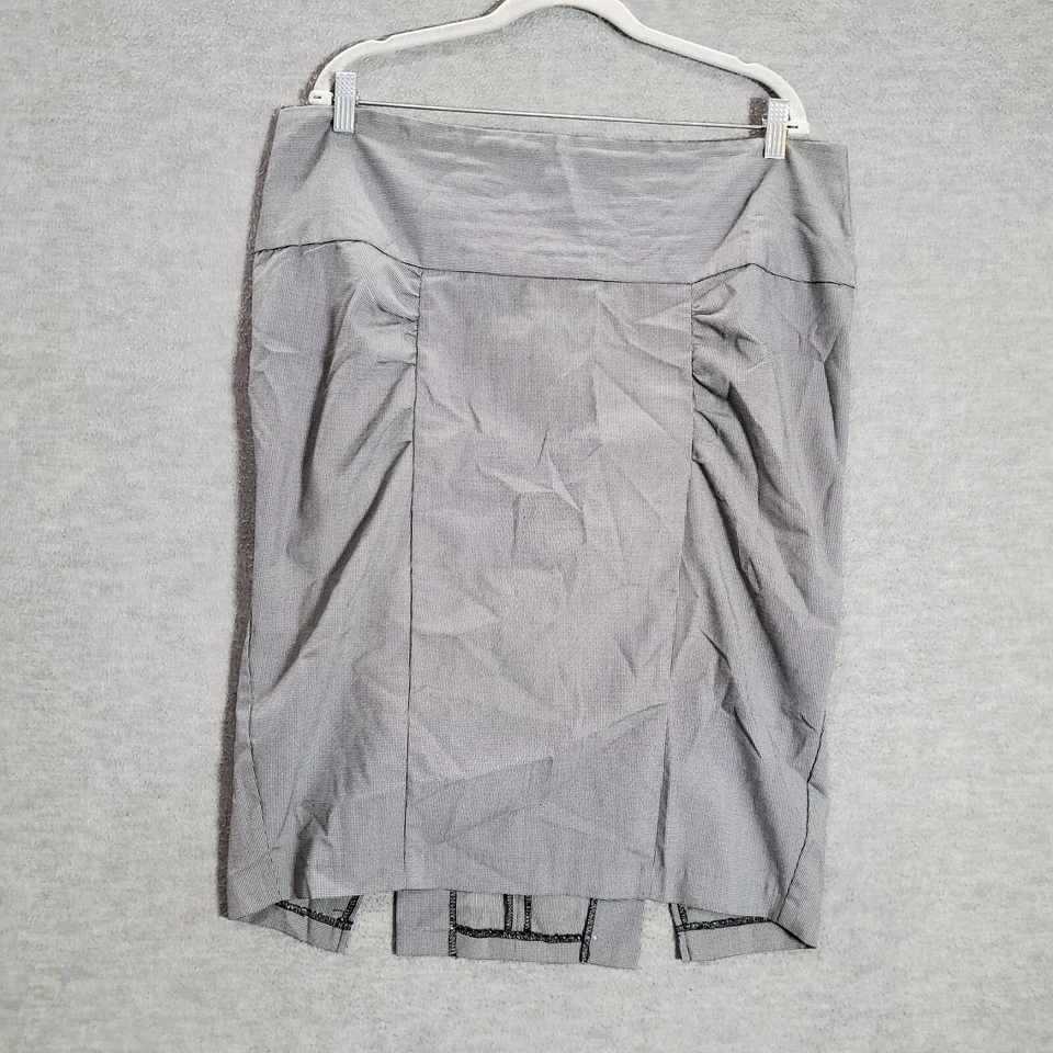 Torrid Women Skirt 18 Gray Houndstooth Pencil Slit Hem - Image 1 of 4