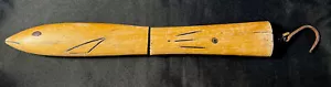 Coltello a filetto vintage FOLK ART PESCE scala GIAPPONESE custodia intagliata a mano pesca caccia - Foto 1 di 18