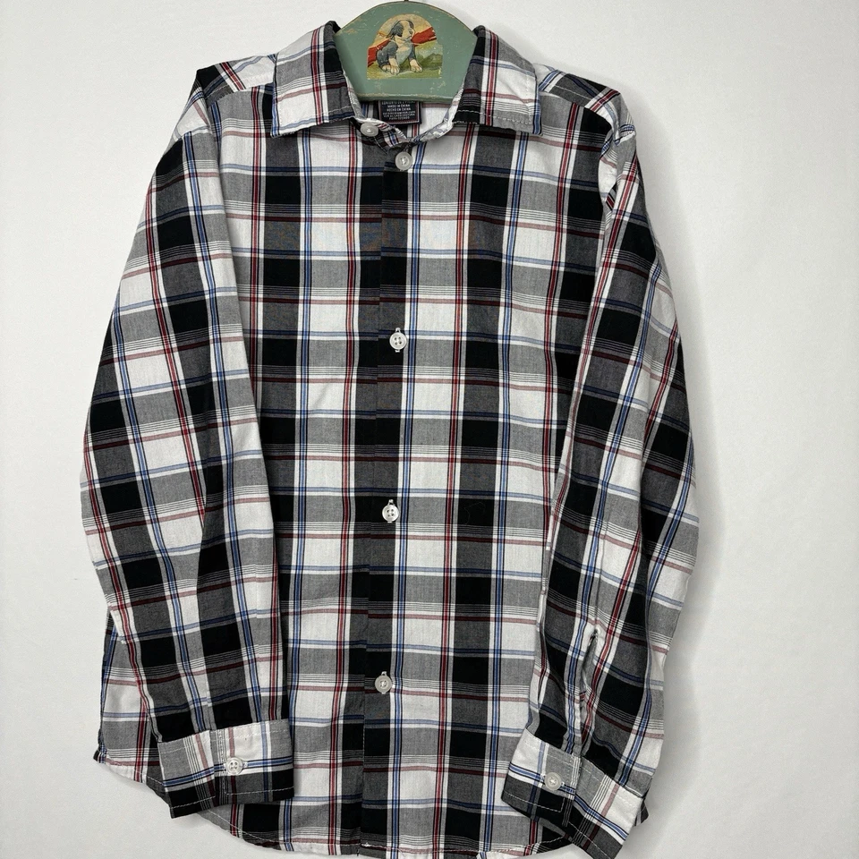 IZOD 男孩常规 6/7 黑色红色白色格子长袖纽扣二手二手状况完好 — 第 1/4 张图片