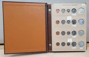 U.S. Set Anno Monete in ALBUM Libro DANSCO (120 MONETE) con Mezze Kennedy Argento - Foto 1 di 13