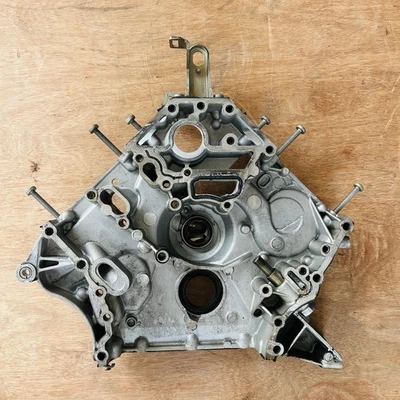 Genuine Mercedes OEM W204 C63 M156 timing case panel cover A1560102433 - Image 1 of 4