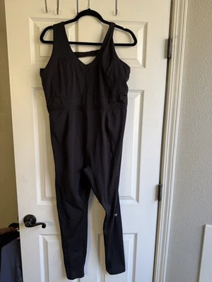 Mono para mujer Fabletics Black Motion 365 sin mangas 1x Foto 1 de 4