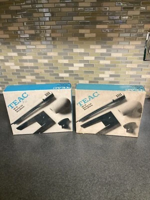 Lote de 2 - Vintage TEAC MC-10 Bobina Móvel Microfones com Fio em Caixas Microfone - Imagem 1 de 4