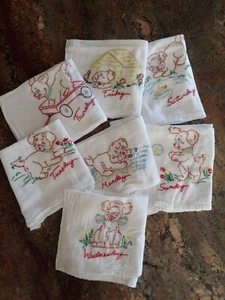 7 VTG Pups of the Week Cotton Hand Embroidered Dish Towels 28" - Bild 1 von 11