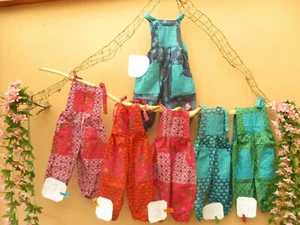 Kinder Hose Latzhose Hippie Stoff Mädchen Jungen bunt 8 J. 134 140 Handma Sommer - Bild 1 von 10