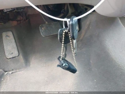 Fuse Box Engine Fits 05-07 FIVE HUNDRED 4608782 - Image 1 of 4