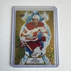 2021-22 Upper Deck Hockey su Ghiaccio Oro Elias Lindholm Calgary Fiamme #63 - Foto 1 di 6