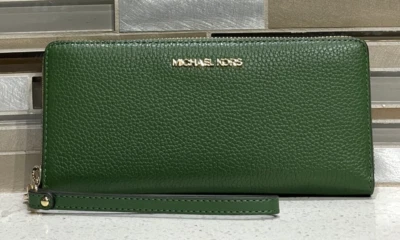 PORTAFOGLIO MICHAEL KORS JET SET GRANDE VIAGGIO CONTINENTAL ZIP MK FELCE VERDE PELLE - Immagine 1 di 4