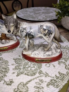 Vintage Set Of 2 The Bradford Exchange, Snow Patrol Wolf's - Picture 1 of 6