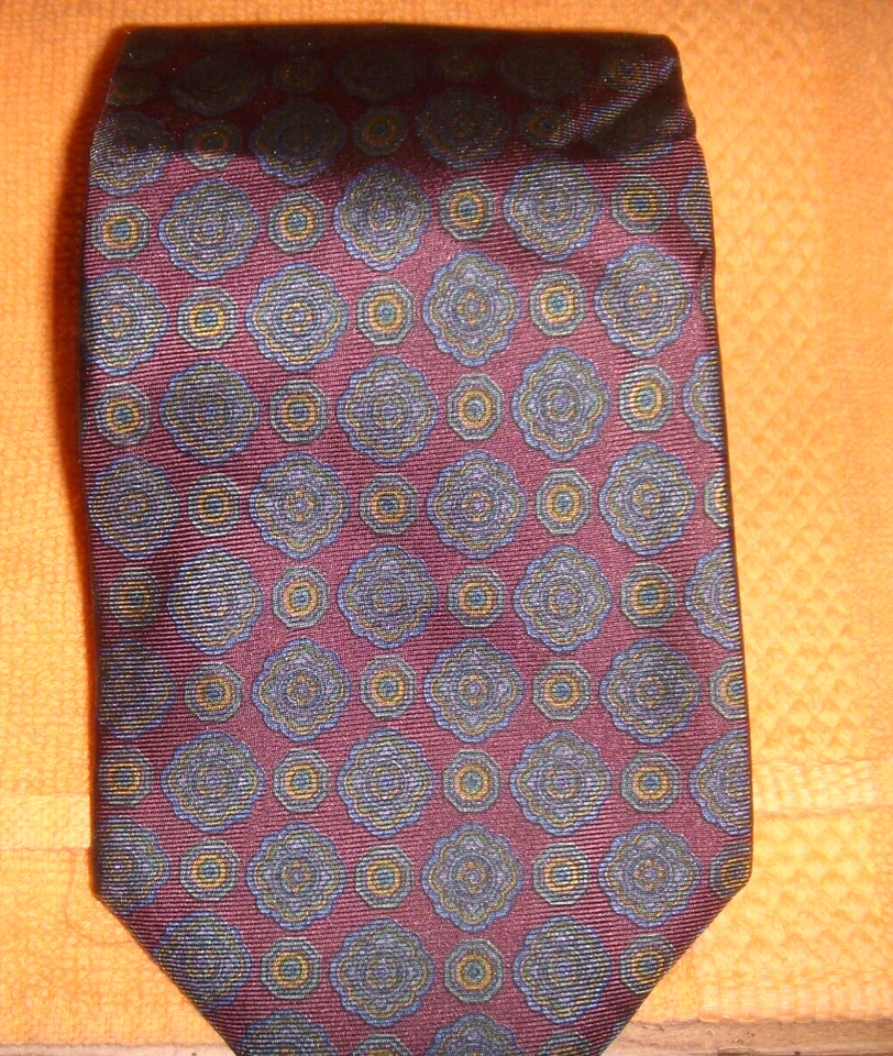 Gravatas masculinas 100% seda geométrica roxa e cinza 56 x 3-1/2" - Imagem 1 de 1