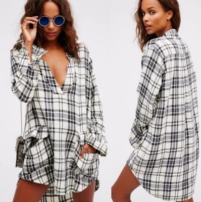 Túnica CP Shades X Free People Negra Marfil Escoceses Cuello en V Talla XS Foto 1 de 4